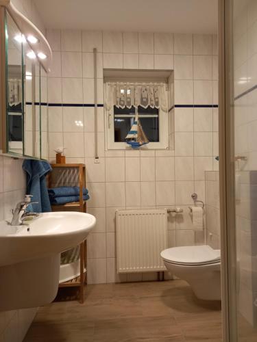 Ferienwohung Charlotte 775m von Randow-Straße entfernt