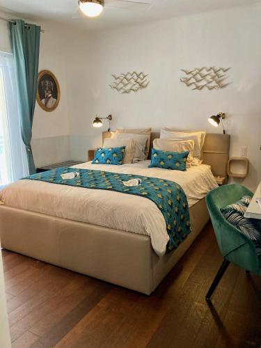 1 queen bed