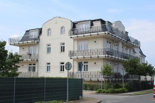 Entrance, Pension Strandschloss Arielle in Borgerende-Rethwisch