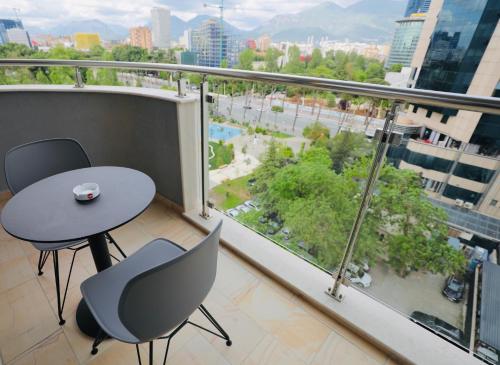 ทัศนียภาพ, Mulaj Hotel in บโลกู