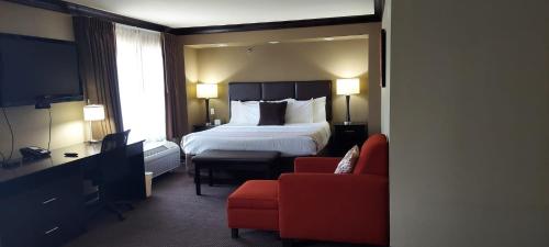 Parkwood Inn & Suites