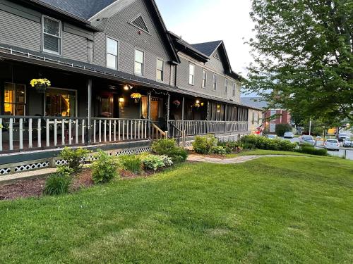 Smugglers Notch Inn