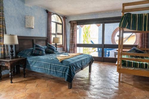 La Iguana Perdida in Santa Cruz la Laguna