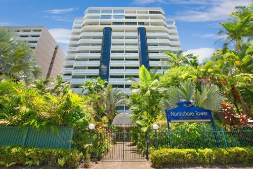 Cairns Luxury Waterfront Apartment