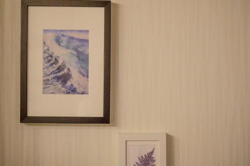 One-Bedroom Apartment image 8