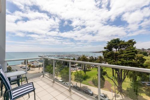 Geelong Waterfront Penthouse Apartment