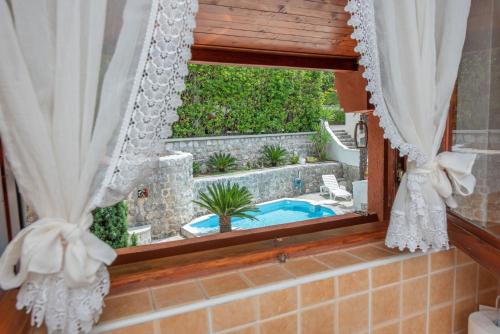 Studio with Sea View (2 Adults) image 7
