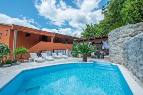 Studio with Sea View (2 Adults) image 10