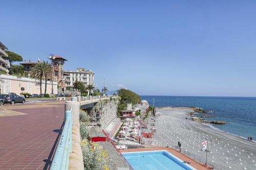 Corso Italia Deluxe Apartment - Tap to explore photos