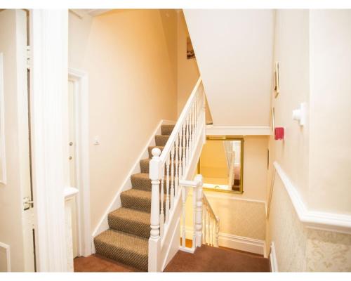 Parasol Guest House - image 12