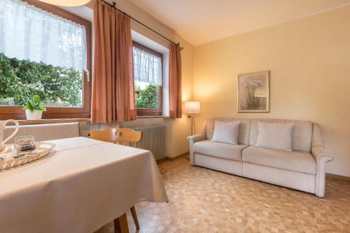 Superior One-Bedroom Apartment with Balcony