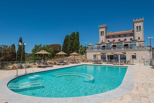 Castello Bonaria Wine & Spa Resort - Hotel - Campiglia Marittima