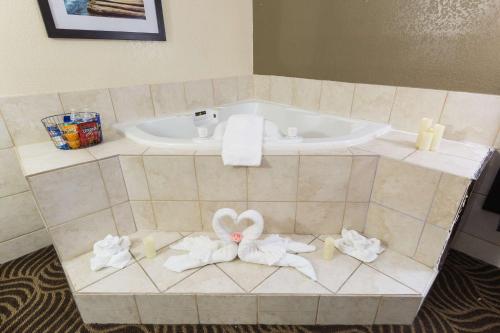 Quality Inn & Suites Florence - Cincinnati South