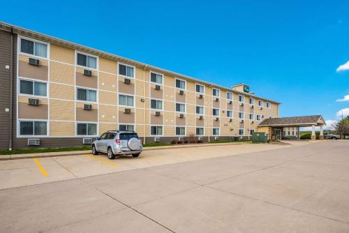 Quality Inn & Suites Eldridge Davenport North