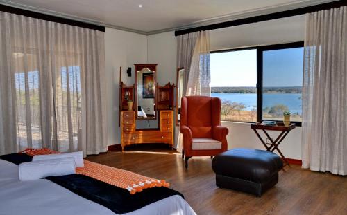Skats, Kameeldrift Waterfront Estate & Resort in Beestekraal
