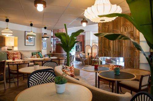حانة/استراحة, أجنحة نوفوتيل نيس مطار أريناس (Novotel Suites Nice Aeroport Arenas) in مطار كوت دازور