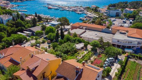 外部景觀, Apartments Adria Danka in 克爾克