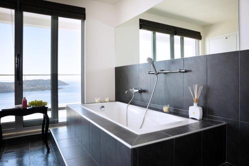 Luxury Villa Dubrovnik Dream with private pool and sea view near the beach in Orasac - Dubrovnik - image 12