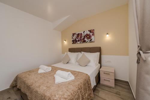 Villa Stancija Privlaka 1 with heated pool - image 5