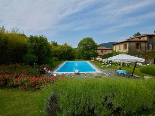 Swimming pool, Palazzo Milesi, Villa esclusiva del '600 in Franciacorta in Erbusco