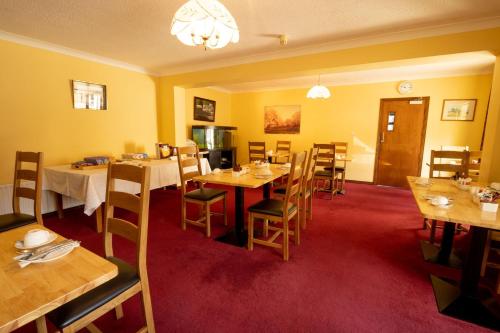 Ресторан, Station House Bed & Breakfast in Еністімон