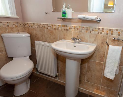 Avalon House B&B - image 3