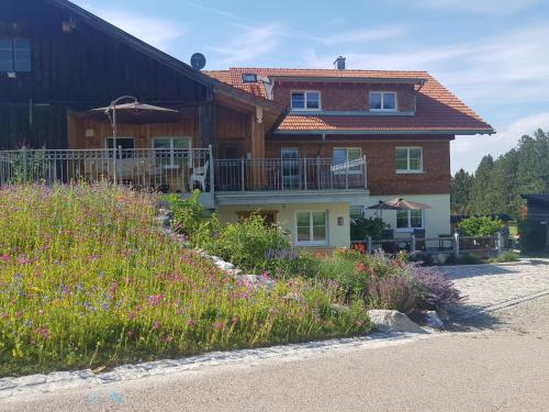 Ferienwohnung Reisach - Apartment - Lindenberg im Allgäu