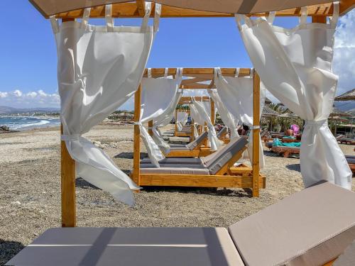 Mare Blue Suites in Krionerida