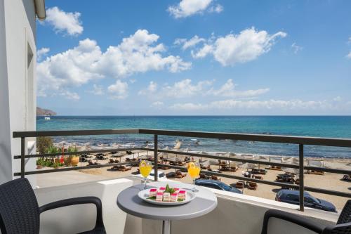 Mare Blue Suites in Krionerida