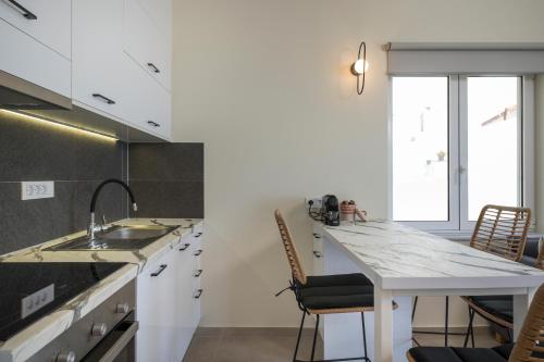Kitchen, Kolymbari Sea Front Cozy Apartments near ioannis kafenagogeio kolibari
