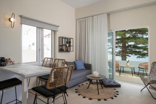 Balcony/terrace, Kolymbari Sea Front Cozy Apartments near ioannis kafenagogeio kolibari