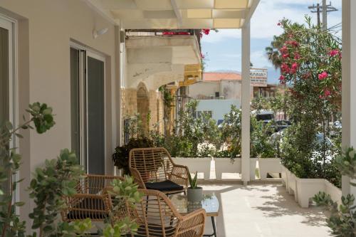 Balcony/terrace, Kolymbari Sea Front Cozy Apartments near ioannis kafenagogeio kolibari
