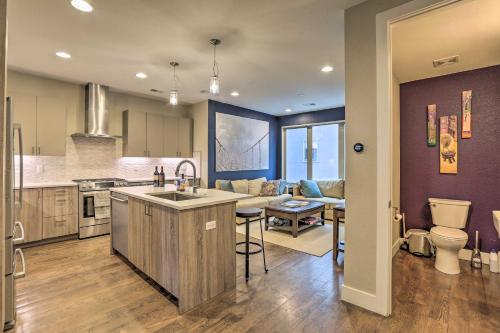 Chic Escape with Rooftop Near Downtown Denver! in Lincoln Park