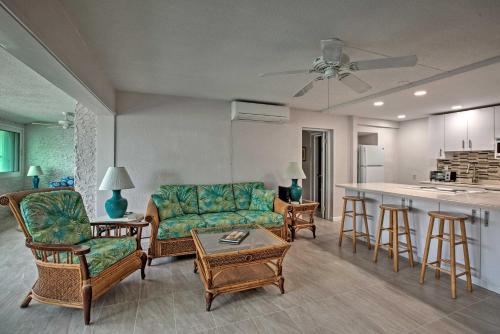 Beachfront St Croix Condo w/ Pool + Lanai! in Кристианстед