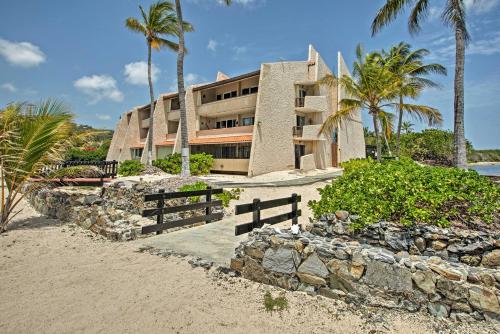 Beachfront St Croix Condo w/ Pool + Lanai! in Кристианстед