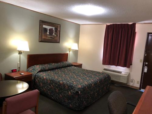 Budget Host Inn - Emporia