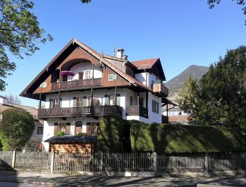 Haus Erika 1911 - Wetterstein in Garmisch-Partenkirchen, Deutschland
