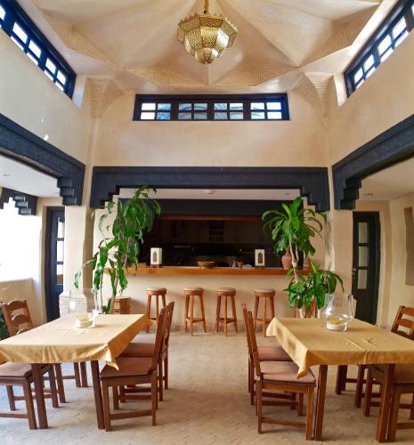 Shared lounge/TV area, Riad Dar Haven in Taghazout
