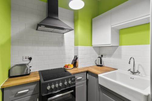 Bay Apartment 4