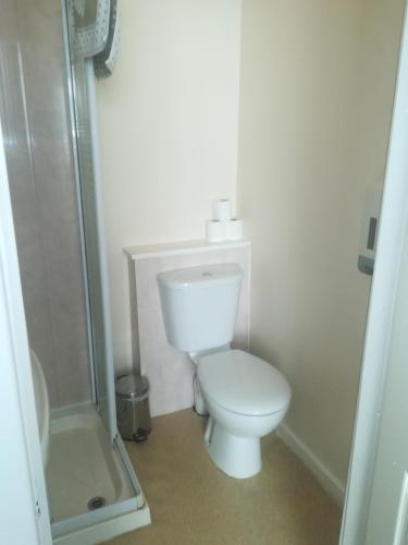 Deluxe Double or Twin Room image 6