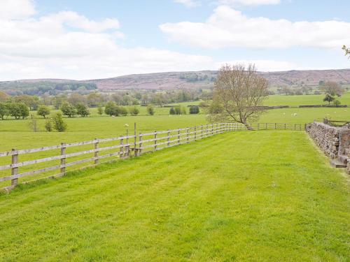 Reynard Ing Cottage - image 12