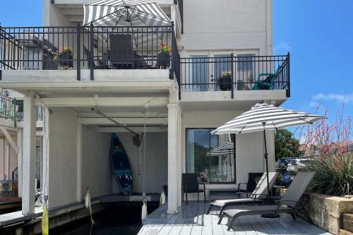 Waterfront Horseshoe Bay Retreat w/ Game Room! in 馬蹄灣(TX)