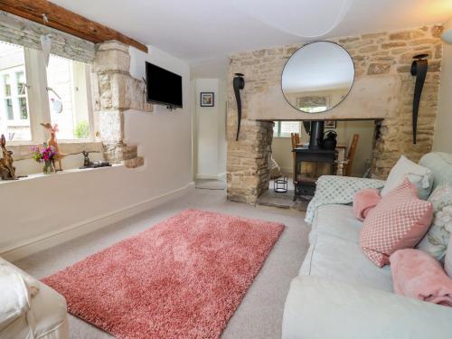 Bluebell Cottage Stroud - image 9