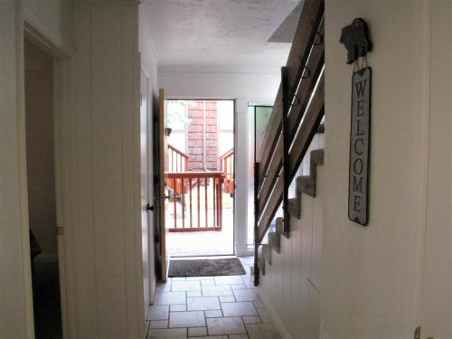 Three-Bedroom Premier Townhouse Unit #67 by Snow Summit Townhouses Bus Lic #23581 - image 6
