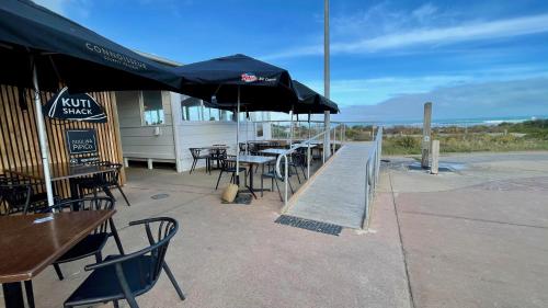 Goolwa Beachfront House. Pet Friendly. in Victor Harbor