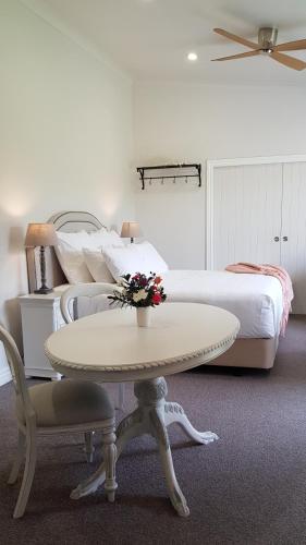 Belle Maison French Country Stay in นิวพลีเมาท์