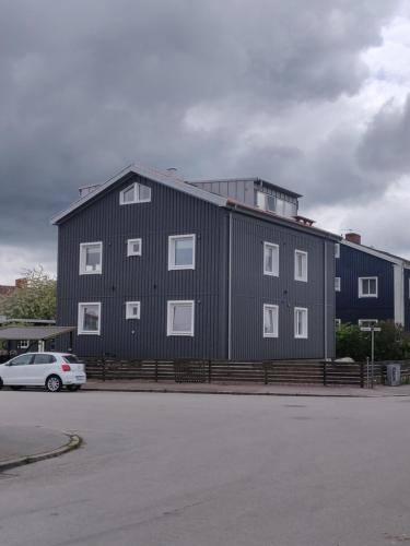 Toppmodern familjelägenhet nära Kalmar slott och långviksbadet