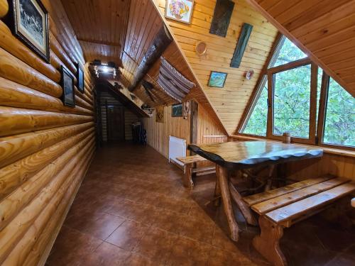 Iekārtas, Гуцульська хата in Yaremche