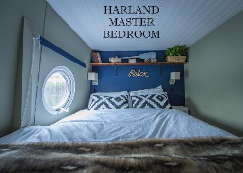 Barge At Titanic - image 14