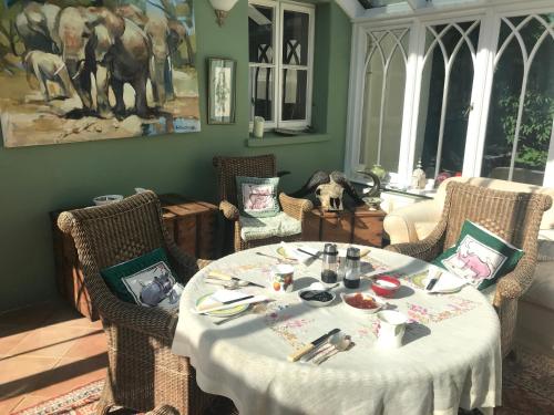 餐饮, St Michaels House in 波吉尔